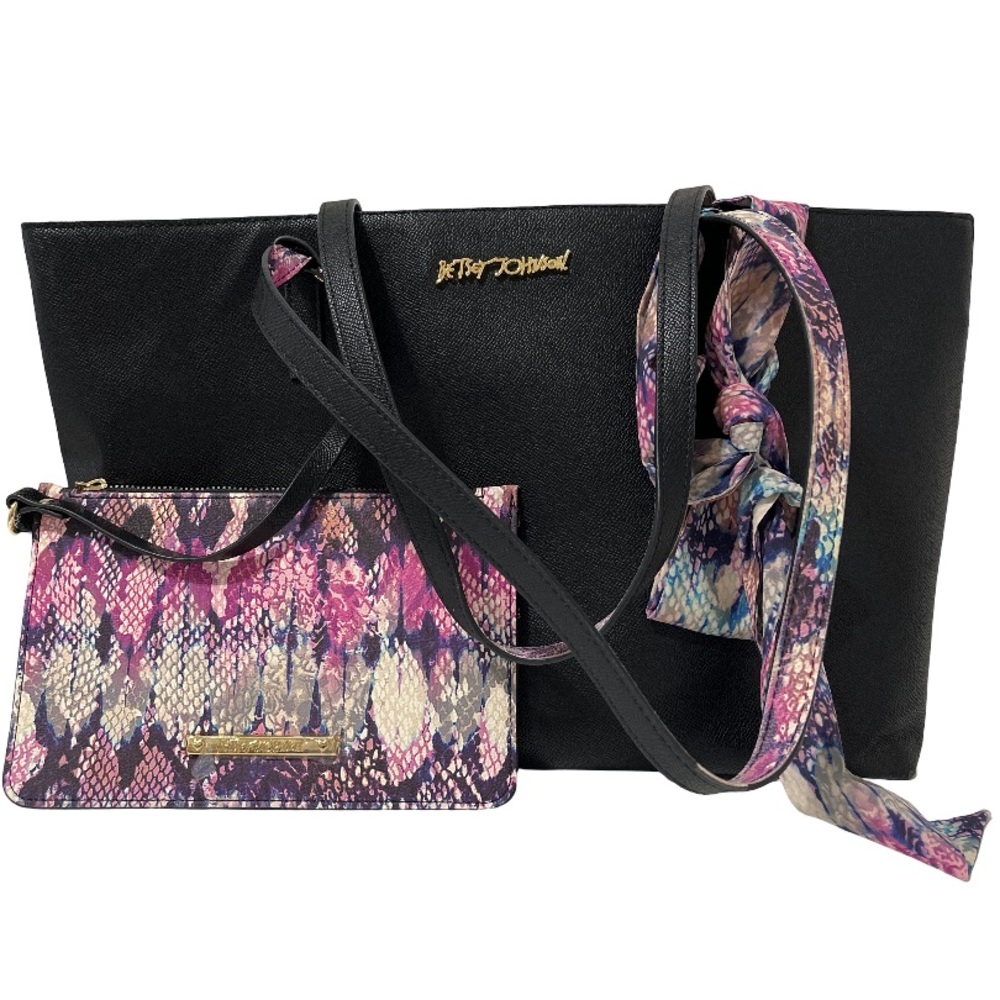 Betsey Johnson Large Black Leather Tote w/ Attached Wristlet – GUC